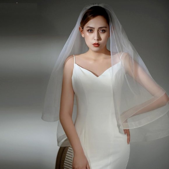 Little Luxuries Designs Accessories - Elegant White Bridal Veil